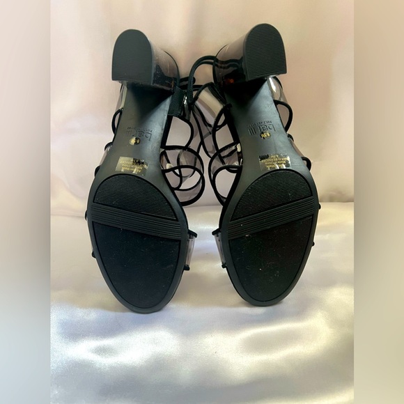 New Bar III Black/Vinyl Bernicep Heels - Picture 7 of 8